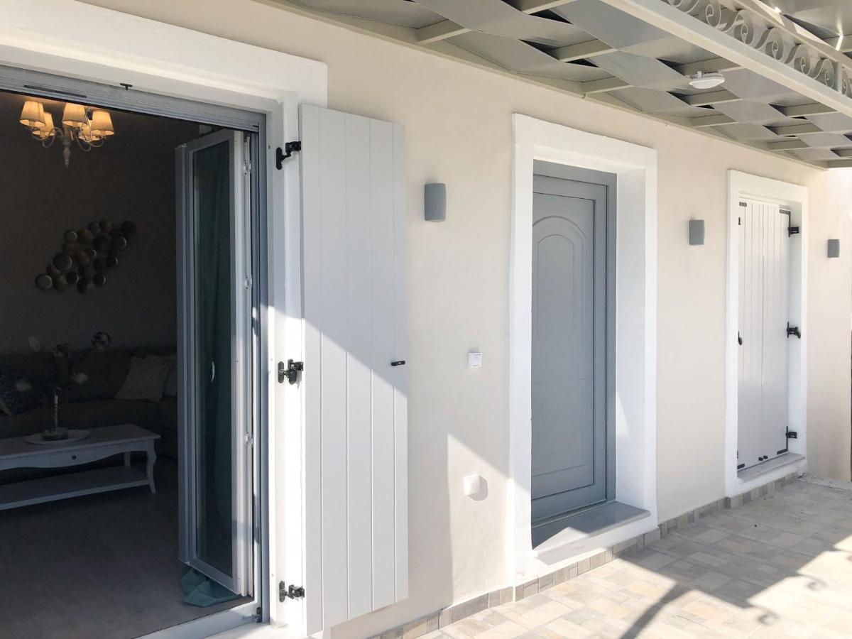 Alekas Harbour House Villa Kassiopi Exterior photo